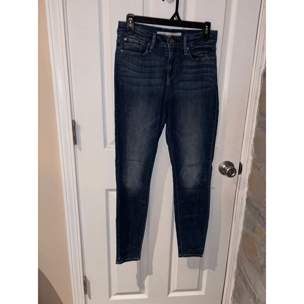 LEVIS MID RISE SKINNY JEANS SIZE 27x30